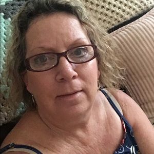 Meet your Posher, Cynthia